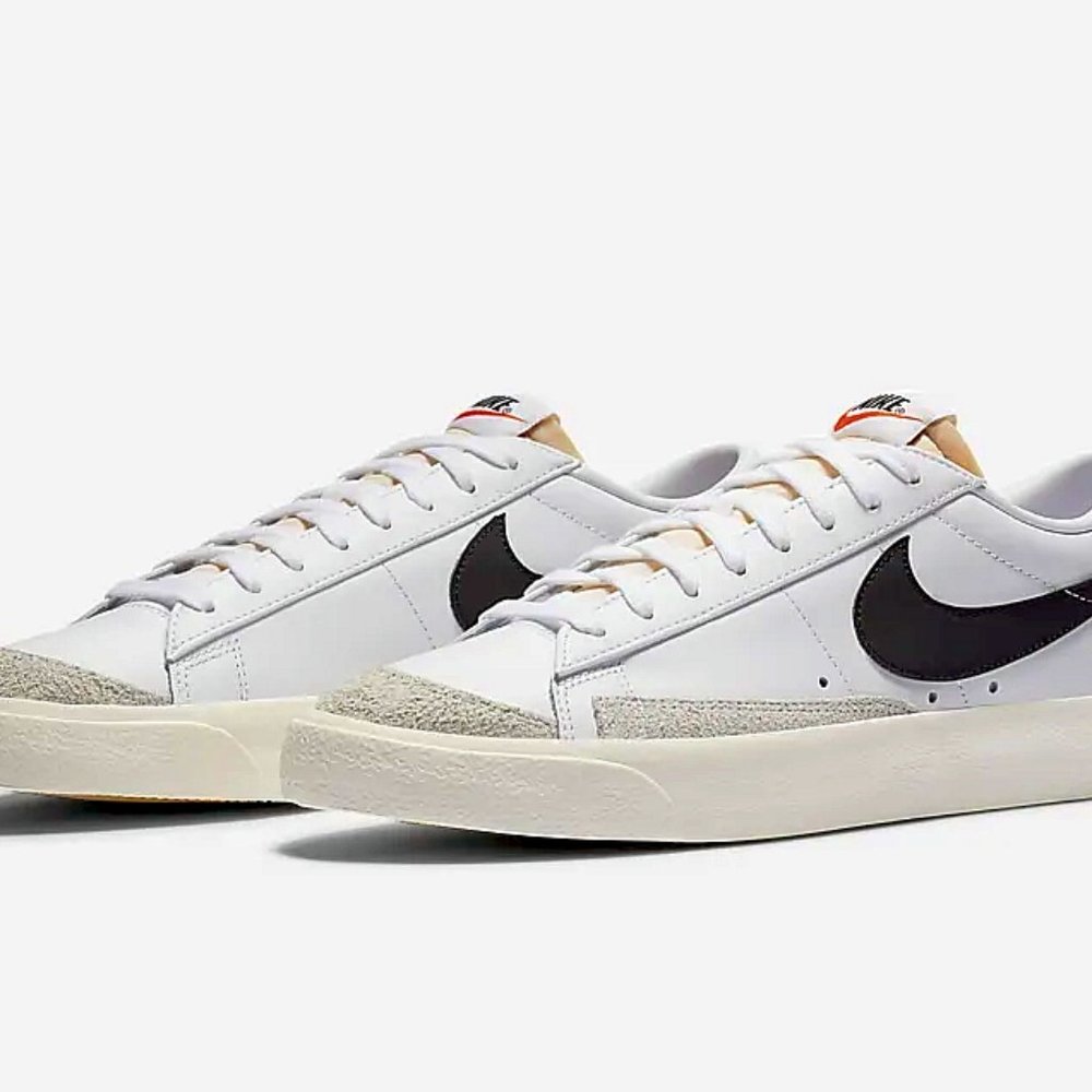 Nike Blazer Low '77 Vintage Size 8.5 Mens Black/White